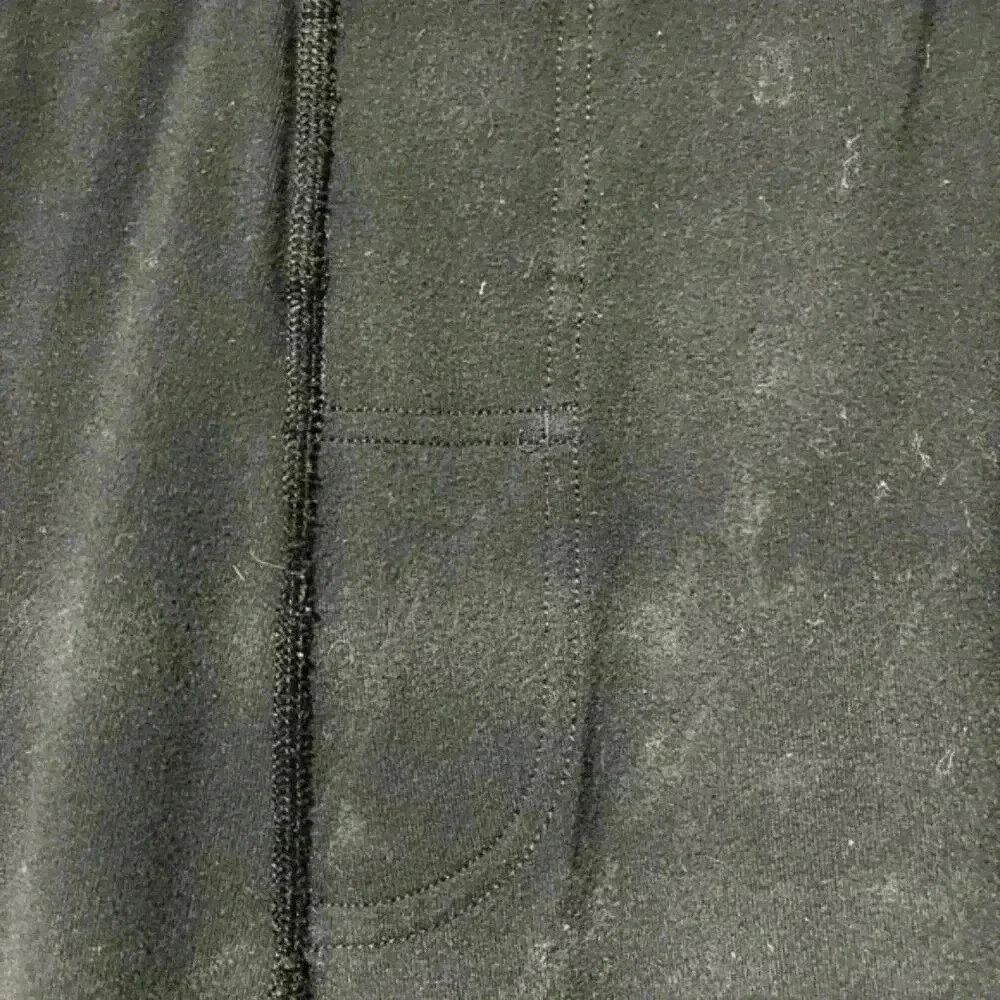 Lululemon Men’s Relaxed Fit Black Pants - Waist 17.5-18”Inseam 34-34.5”